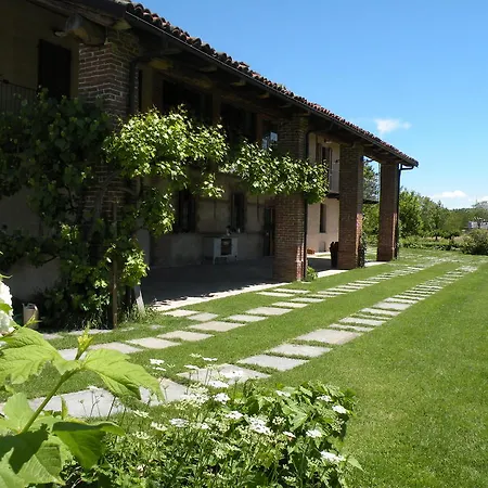 Alojamento de Acomodação e Pequeno-almoço Seguendo L'oca Cervasca