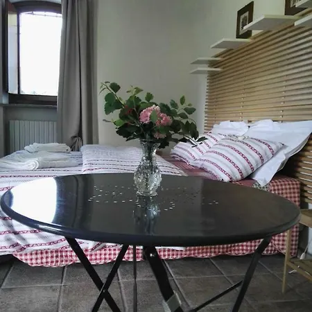 Alojamento de Acomodação e Pequeno-almoço Seguendo L'oca